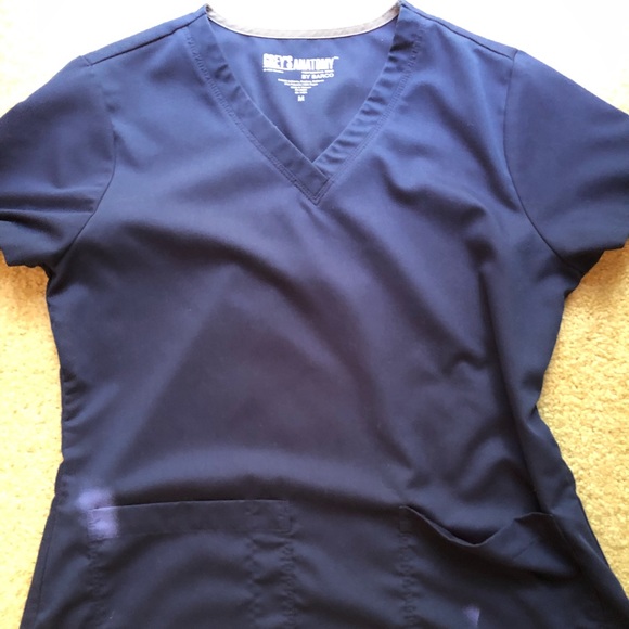 2 greys anatomy scrub tops never worn - Picture 1 of 4